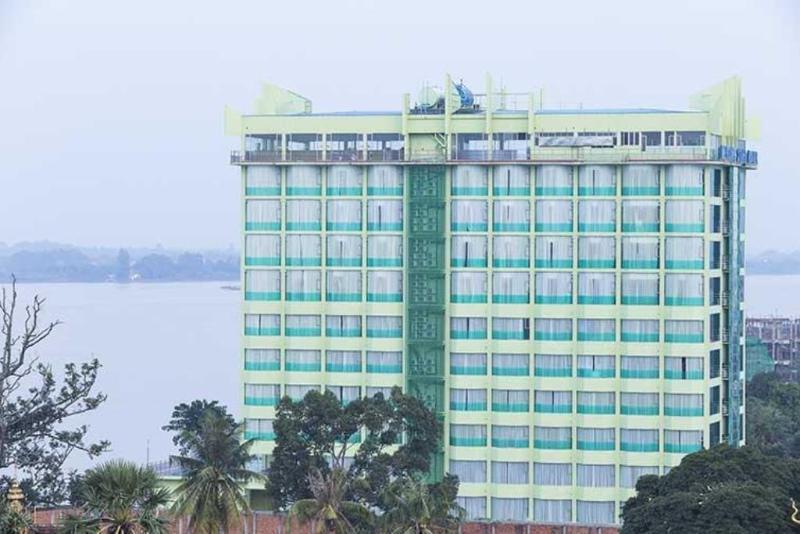 High Sky Hotel Phnom Penh Exterior foto